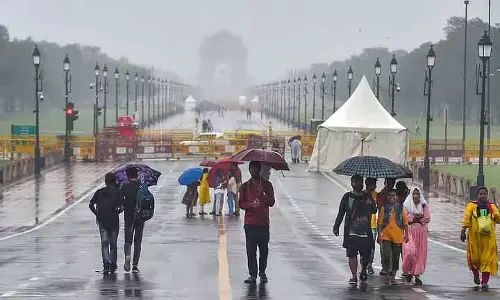 शहर के बाहरी इलाकों में पांच क्लाउड-सीडिंग परीक्षणों की योजना