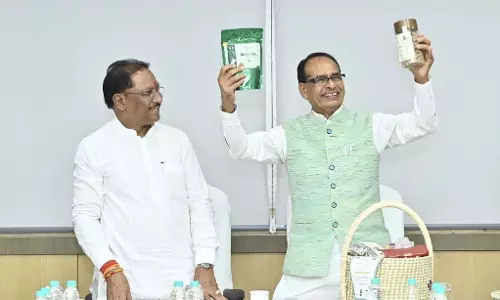 केंद्रीय मंत्री शिवराज सिंह चौहान ने जशप्योर ब्रांड की तारीफ की केंद्रीय मंत्री शिवराज सिंह चौहान ने जशप्योर ब्रांड की तारीफ की