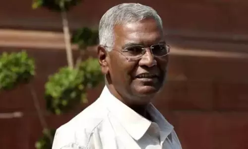 CPI नेता डी राजा ने संसद का विशेष सत्र बुलाने की मांग की CPI नेता डी राजा ने संसद का विशेष सत्र बुलाने की मांग की