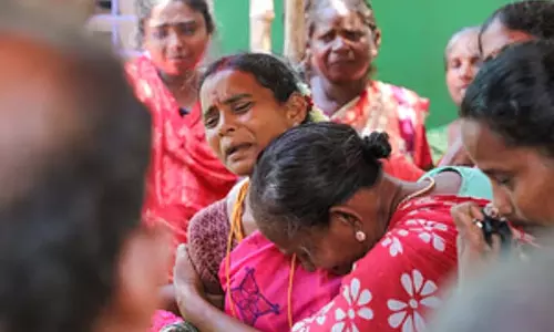 Punjab : जहरीली शराब पीने से 15 लोगों की मौत! 6 की हालत गंभीर Punjab : जहरीली शराब पीने से 15 लोगों की मौत! 6 की हालत गंभीर