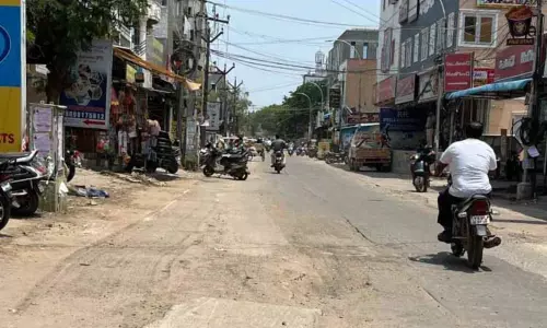 खस्ताहाल बालाजी स्ट्रीट से Ambattur क्षेत्र के निवासी परेशान खस्ताहाल बालाजी स्ट्रीट से Ambattur क्षेत्र के निवासी परेशान