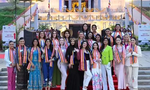 Telangana: प्रतियोगियों के लिए सांस्कृतिक दौरा आयोजित किया गया Telangana: प्रतियोगियों के लिए सांस्कृतिक दौरा आयोजित किया गया