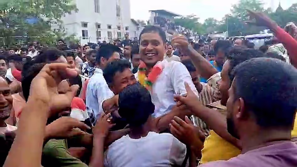Assam के धुबरी में गांव पंचायत चुनाव में राजनीतिक उथल-पुथल देखने को मिली