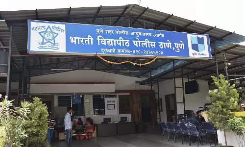 Pune : पति की प्रेमिका द्वारा प्रताड़ित किए जाने के बाद महिला ने आत्महत्या कर ली