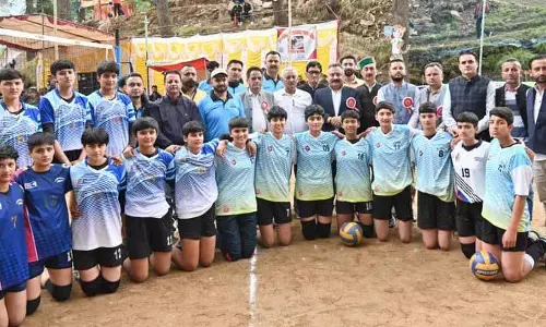 शिक्षा मंत्री ने Jubbal में 4.5 करोड़ रुपये की सड़क योजना का अनावरण किया शिक्षा मंत्री ने Jubbal में 4.5 करोड़ रुपये की सड़क योजना का अनावरण किया