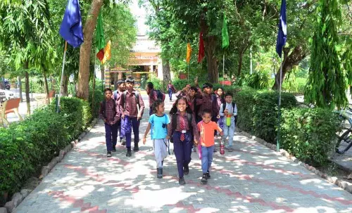 Jalandhar: संघर्ष विराम उल्लंघन से छात्र और अभिभावक चिंतित Jalandhar: संघर्ष विराम उल्लंघन से छात्र और अभिभावक चिंतित