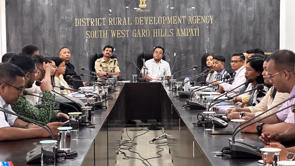 Meghalaya : ग्रामीण शासन के बारे में जानकारी के लिए दक्षिण-पश्चिम गारो हिल्स का दौरा किया