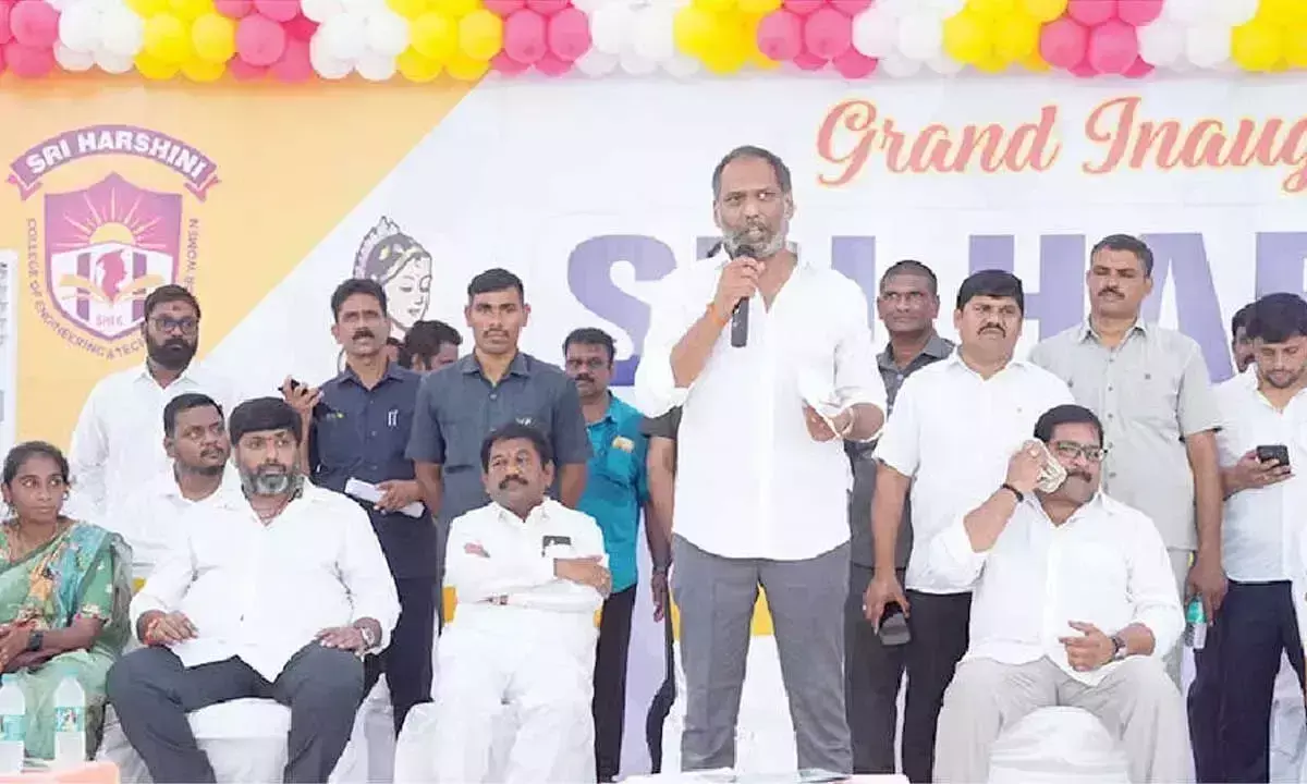 लाल किताब केवल गलत काम करने वालों पर लागू होती है: गोट्टीपति रवि लाल किताब केवल गलत काम करने वालों पर लागू होती है: गोट्टीपति रवि
