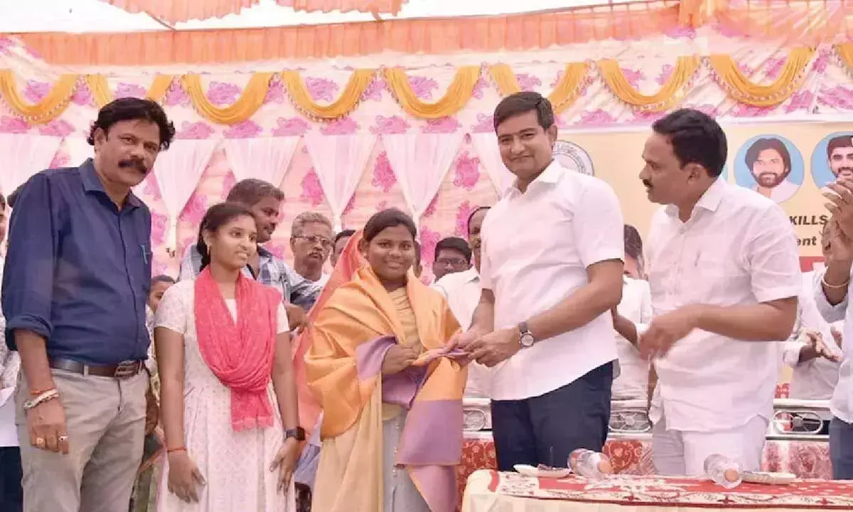 Andhra: मेगा जॉब मेले में 451 अभ्यर्थियों का चयन