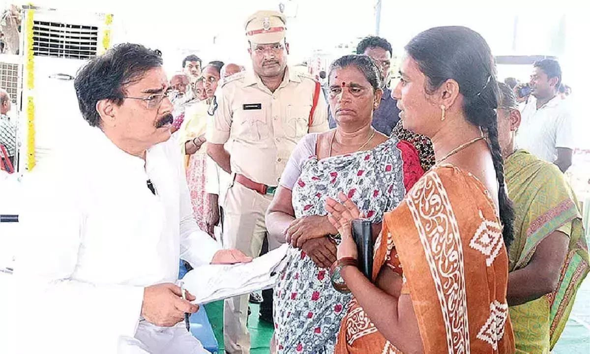 Andhra: किसानों के बैंक खातों में 12,000 करोड़ रुपये जमा
