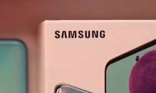 Samsung ने पेश किया अब तक का सबसे पतला फ्लैगशिप स्मार्टफोन Samsung ने पेश किया अब तक का सबसे पतला फ्लैगशिप स्मार्टफोन