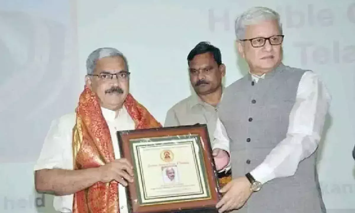 Andhra: एयू वीसी को विज्ञान और प्रौद्योगिकी में उत्कृष्टता पुरस्कार मिला
