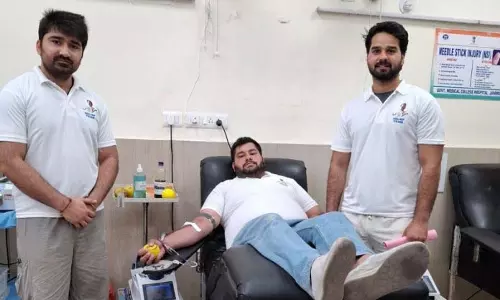 युवा कांग्रेस स्वयंसेवकों ने GMC में रक्तदान अभियान का आयोजन किया