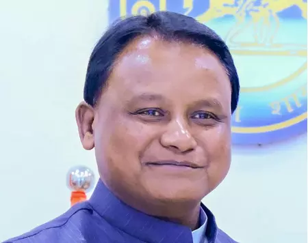 ओडिशा सरकार ने सांसदों और विधायकों को शिक्षकों के तबादलों की सिफारिश का दिया अधिकार ओडिशा सरकार ने सांसदों और विधायकों को शिक्षकों के तबादलों की सिफारिश का दिया अधिकार