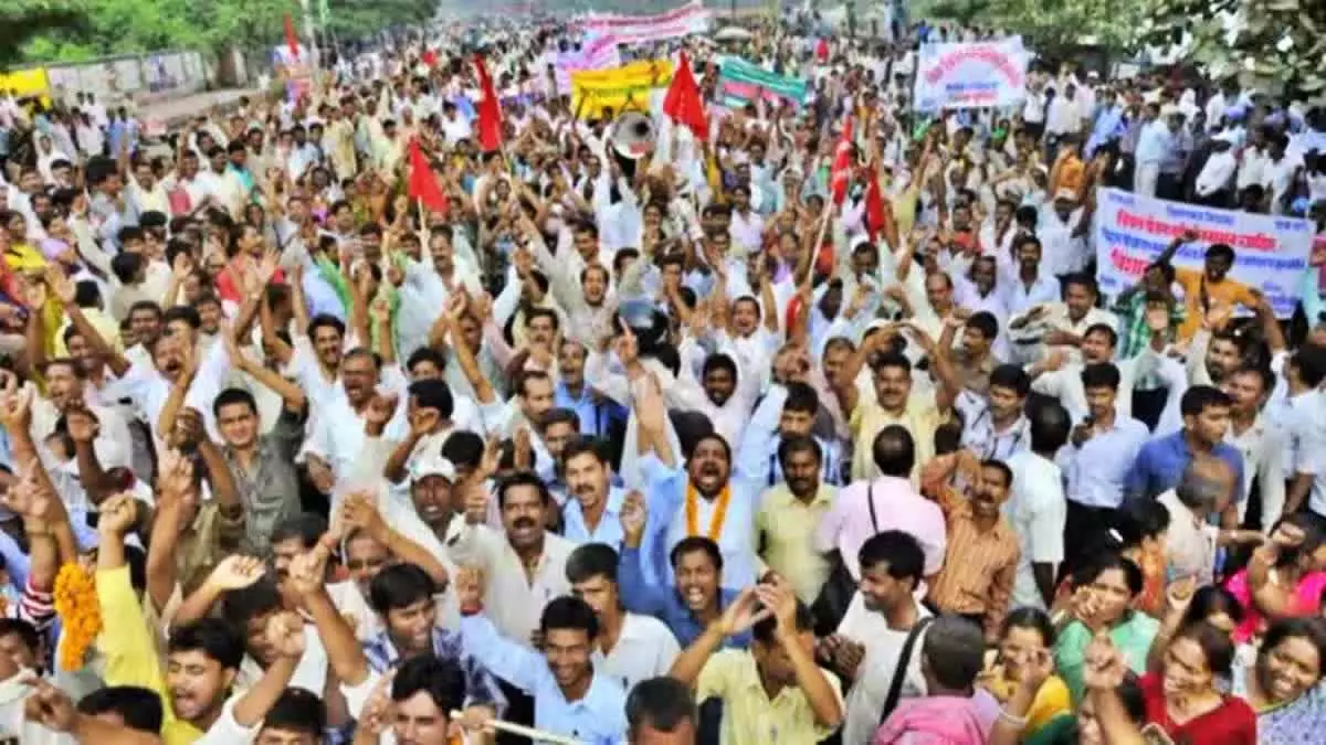 Tamil Nadu : अंशकालिक शिक्षक भूख हड़ताल पर Tamil Nadu : अंशकालिक शिक्षक भूख हड़ताल पर