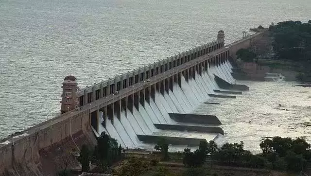 Karnataka : सिंचाई परियोजनाओं के लिए धन की अनुपलब्धता को लेकर राज्य सरकार केंद्र से नाखुश Karnataka : सिंचाई परियोजनाओं के लिए धन की अनुपलब्धता को लेकर राज्य सरकार केंद्र से नाखुश