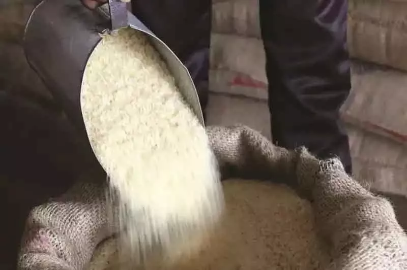 जिला Poonch में आवश्यक वस्तुओं का पर्याप्त स्टॉक उपलब्ध जिला Poonch में आवश्यक वस्तुओं का पर्याप्त स्टॉक उपलब्ध