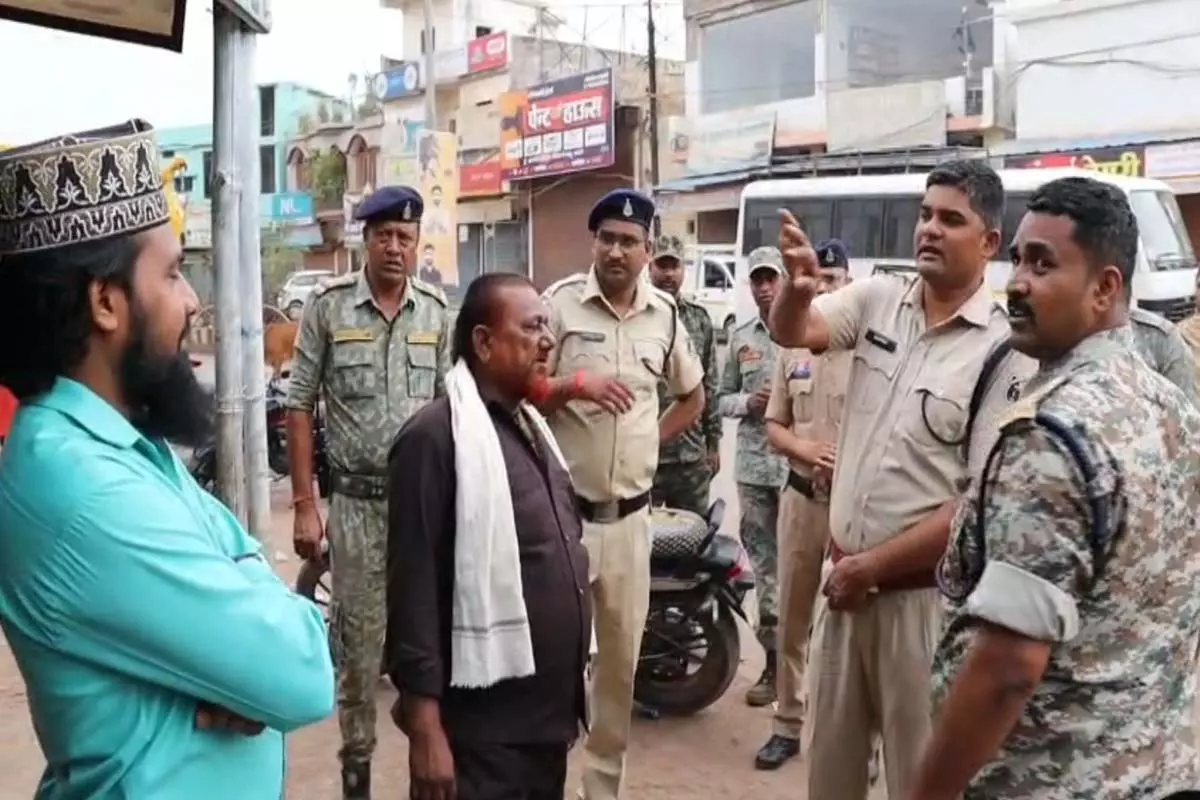 STF ने शुरू की कार्रवाई, कबीरधाम में 9 संदिग्ध पकड़े STF ने शुरू की कार्रवाई, कबीरधाम में 9 संदिग्ध पकड़े