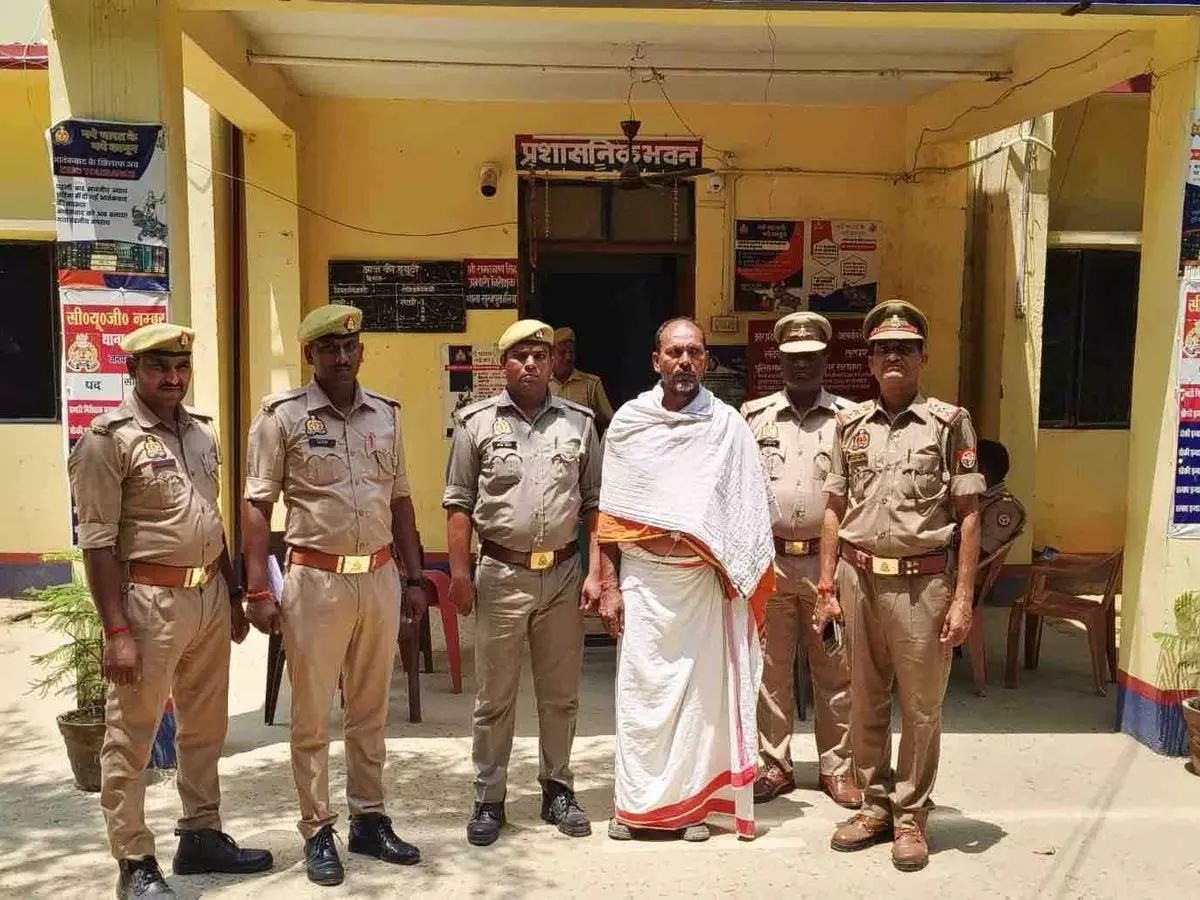 Ballia में अजय तिवारी ने तोड़ी चुप्पी, बताया क्यों थे लापता Ballia में अजय तिवारी ने तोड़ी चुप्पी, बताया क्यों थे लापता