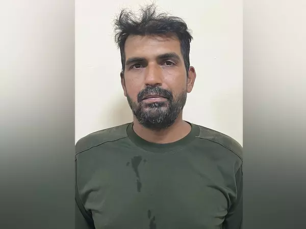 Pak ने 23 अप्रैल को हिरासत में लिए गए भारत के बीएसएफ कांस्टेबल पूर्णम शॉ को वापस भेजा Pak ने 23 अप्रैल को हिरासत में लिए गए भारत के बीएसएफ कांस्टेबल पूर्णम शॉ को वापस भेजा