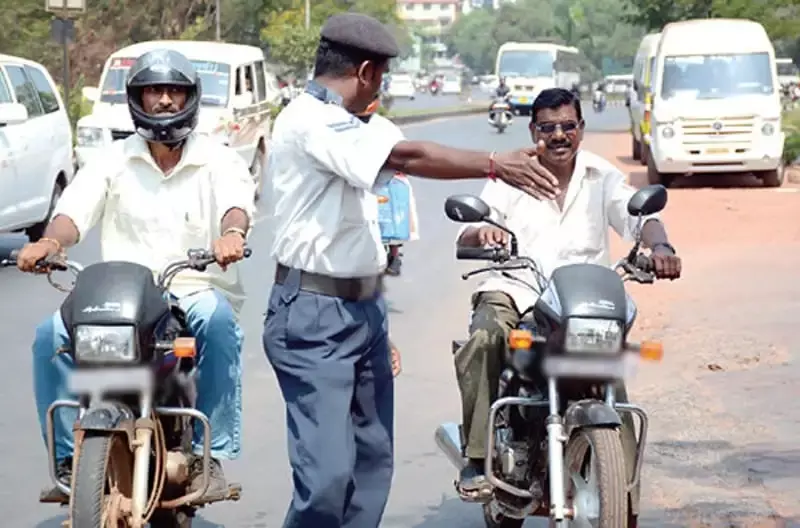 Bareilly: ऑपरेशन नाकाबंदी में सख्ती, ट्रायल के दौरान 1000 वाहन चालकों पर जुर्माना Bareilly: ऑपरेशन नाकाबंदी में सख्ती, ट्रायल के दौरान 1000 वाहन चालकों पर जुर्माना