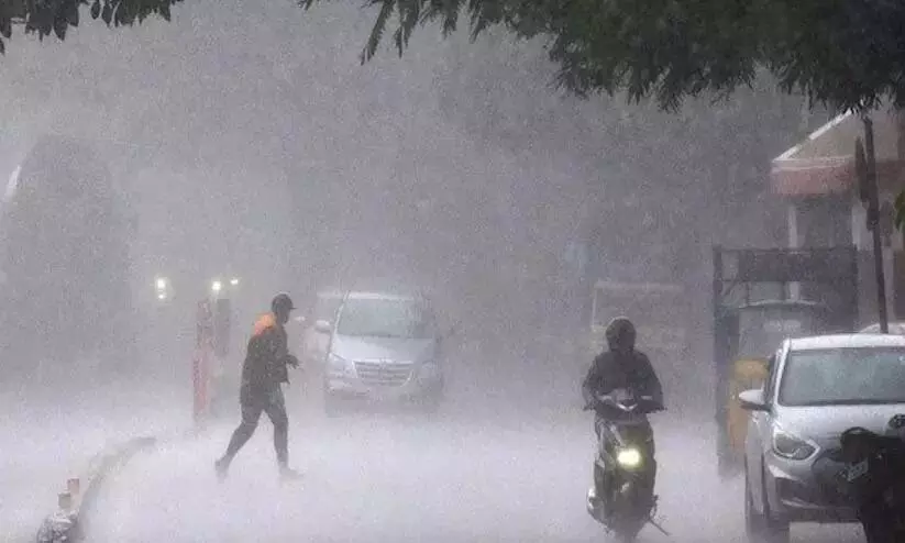 कहीं-कहीं भारी वर्षा; आज चार जिलों में येलो अलर्ट कहीं-कहीं भारी वर्षा; आज चार जिलों में येलो अलर्ट