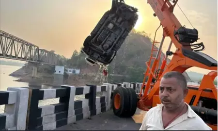 तीन सड़क हादसों में छह की मौत, चार घायल तीन सड़क हादसों में छह की मौत, चार घायल