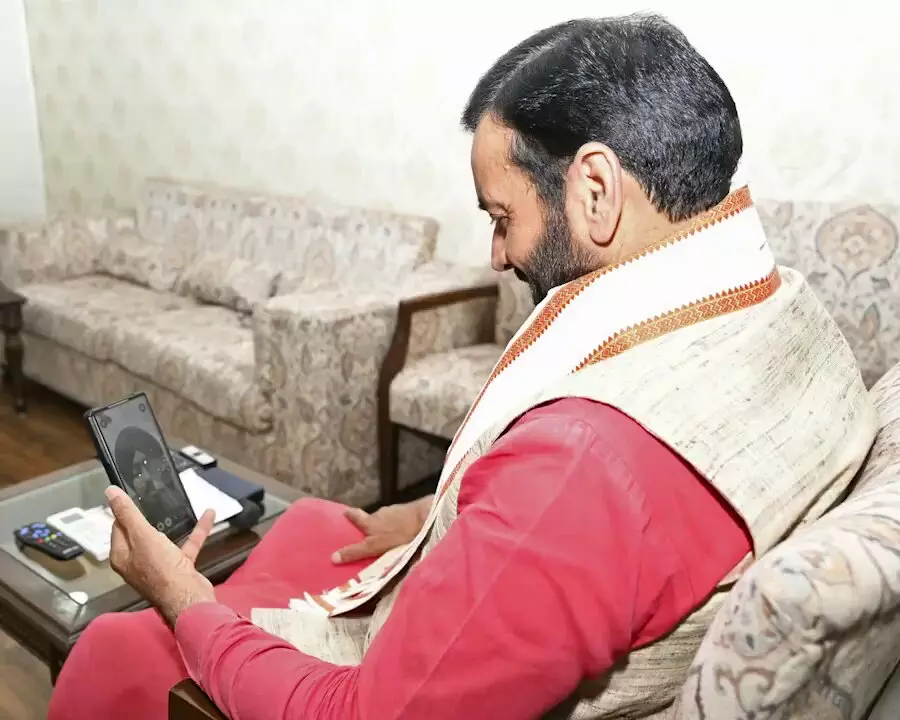 हरियाणा के CM नायब सिंह सैनी ने वीडियो कॉल पर HBSE 12वीं के टॉपर्स को दी बधाई हरियाणा के CM नायब सिंह सैनी ने वीडियो कॉल पर HBSE 12वीं के टॉपर्स को दी बधाई