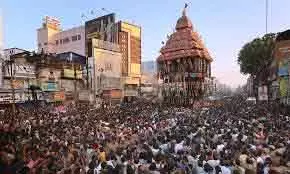 पुलिस ने मदुरै चिथिरई उत्सव के दौरान दो मौतों के कारणों को स्पष्ट किया पुलिस ने मदुरै चिथिरई उत्सव के दौरान दो मौतों के कारणों को स्पष्ट किया