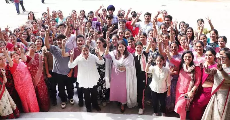 Jalandhar: कक्षा X, XII के स्कूल-वार सर्वोच्च अंक प्राप्त करने वाले छात्र Jalandhar: कक्षा X, XII के स्कूल-वार सर्वोच्च अंक प्राप्त करने वाले छात्र