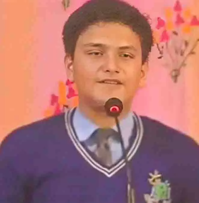 देश के भविष्य पर नेपाली छात्र का जोशीला भाषण देश के भविष्य पर नेपाली छात्र का जोशीला भाषण
