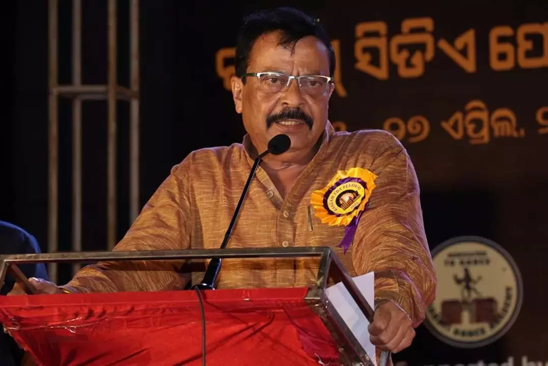 बिना उपयोग के अतिरिक्त भूमि पर कब्जा करने वाले उद्योगों पर कार्रवाई होगी: Revenue Minister बिना उपयोग के अतिरिक्त भूमि पर कब्जा करने वाले उद्योगों पर कार्रवाई होगी: Revenue Minister