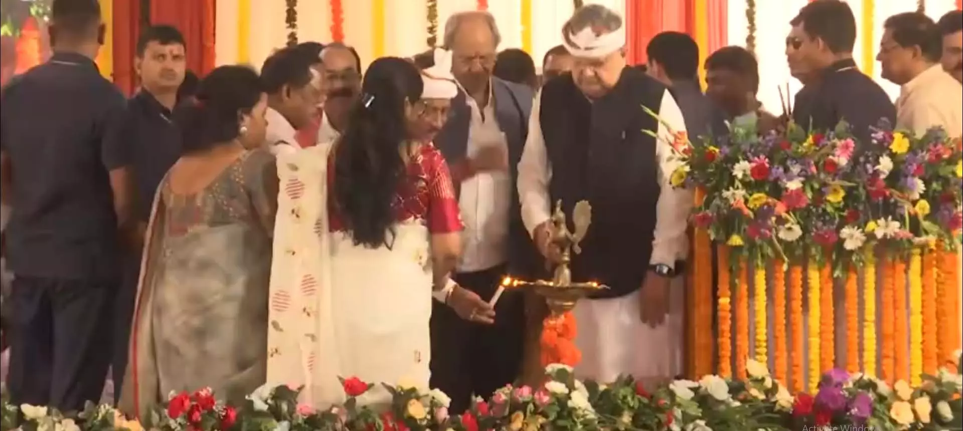 CM साय, रमन और बृजमोहन ने किया छत्तीसगढ़ आदिवासी संग्रहालय का लोकार्पण CM साय, रमन और बृजमोहन ने किया छत्तीसगढ़ आदिवासी संग्रहालय का लोकार्पण