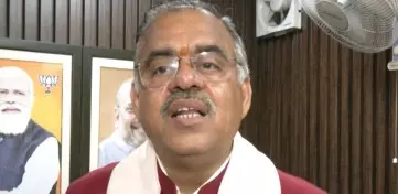 आदमपुर एयरबेस जाकर प्रधानमंत्री ने सेना का मनोबल बढ़ाया : तरुण चुघ आदमपुर एयरबेस जाकर प्रधानमंत्री ने सेना का मनोबल बढ़ाया : तरुण चुघ