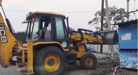 मिस वर्ल्ड सौंदर्य प्रतियोगिता, KTR ने वारंगल में तोड़फोड़ के लिए कांग्रेस सरकार की आलोचना की मिस वर्ल्ड सौंदर्य प्रतियोगिता, KTR ने वारंगल में तोड़फोड़ के लिए कांग्रेस सरकार की आलोचना की