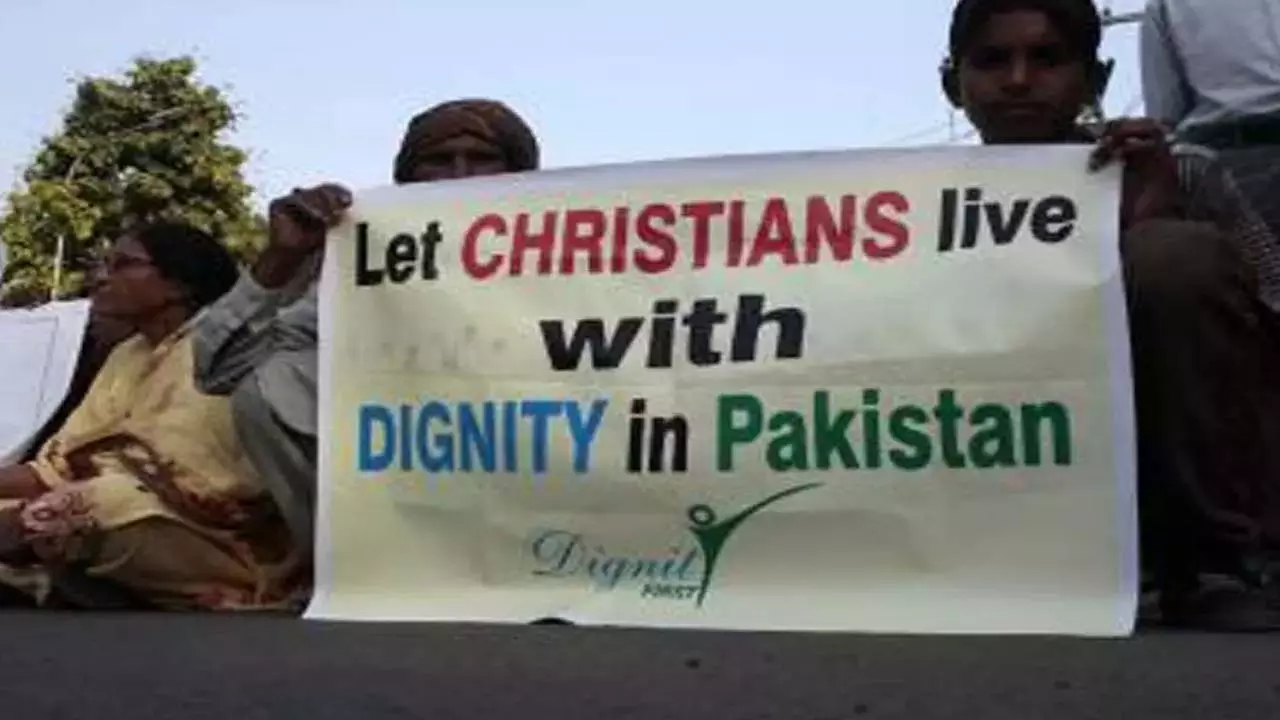 Pakistan : ईसाई समुदाय पर लगातार हो रहे अत्याचार और अन्याय ने चिंता बढ़ाई Pakistan : ईसाई समुदाय पर लगातार हो रहे अत्याचार और अन्याय ने चिंता बढ़ाई