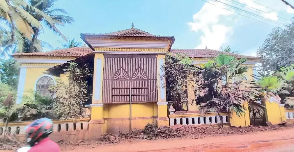 GOA: अंजुनकर ने सड़क निर्माण कार्य को लेकर लोबोस का विरोध किया GOA: अंजुनकर ने सड़क निर्माण कार्य को लेकर लोबोस का विरोध किया