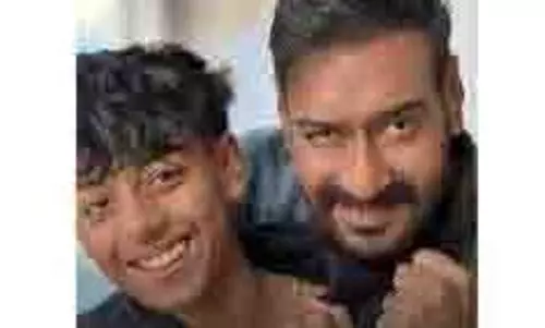 Karate Kid : अजय देवगन अपने बेटे युग के साथ मिलकर कराटे किड: लीजेंड्स के हिंदी संस्करण में अपनी आवाज देंगे Karate Kid : अजय देवगन अपने बेटे युग के साथ मिलकर कराटे किड: लीजेंड्स के हिंदी संस्करण में अपनी आवाज देंगे