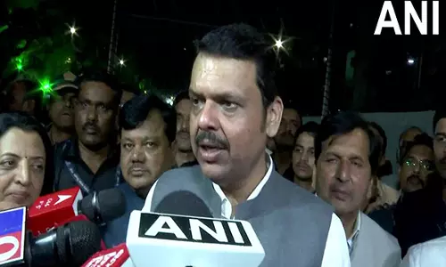 Maharashtra CM ने मुंबई के रे रोड पर केबल-स्टेड रोड ब्रिज का उद्घाटन किया