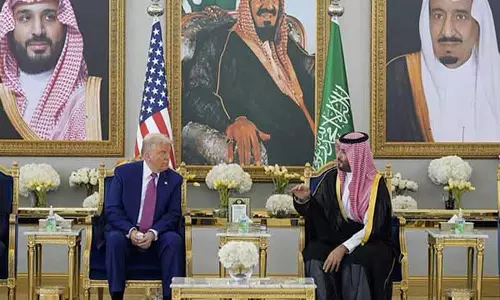 असद के पतन के बाद सीरिया से प्रतिबंध हटाने की योजना: Trump