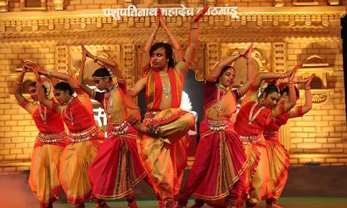 मालवा उत्सव में मालवी संस्कृति झलकनी चाहिए: Minister Kailash Vijayvargiya मालवा उत्सव में मालवी संस्कृति झलकनी चाहिए: Minister Kailash Vijayvargiya