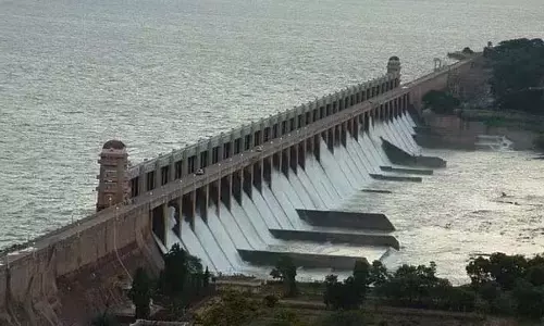 Karnataka : सिंचाई परियोजनाओं के लिए धन की अनुपलब्धता को लेकर राज्य सरकार केंद्र से नाखुश Karnataka : सिंचाई परियोजनाओं के लिए धन की अनुपलब्धता को लेकर राज्य सरकार केंद्र से नाखुश