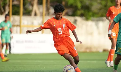 इंडियन एरोज महिला जूनियर्स को Garhwal United FC के खिलाफ हार का सामना करना पड़ा इंडियन एरोज महिला जूनियर्स को Garhwal United FC के खिलाफ हार का सामना करना पड़ा