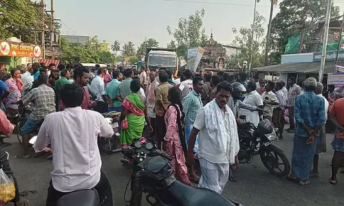 सबपारा उत्सव के दौरान दो समूहों के बीच झड़प: सड़क जाम