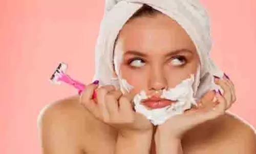Skin Care: बिना दर्द के चेहरे के अनचाहे बाल हटाने का आसान घरेलू उपाय