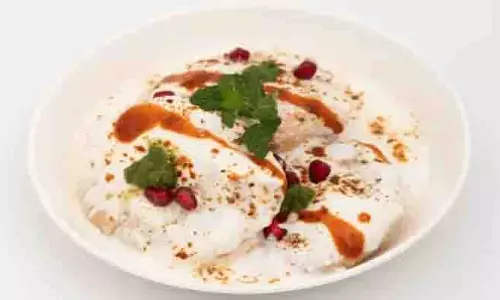 Dahi Bhalla Mistakes: छोटी-छोटी गलतियों की वजह से दही भल्ले बन जाते हैं सख्त, इनसे रहें सावधान