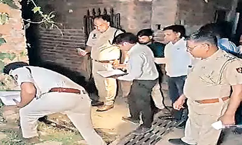 Bharatpur: कहासुनी के बाद भिड़े दो पक्ष, हिंसा में एक की मौत आठ घायल Bharatpur: कहासुनी के बाद भिड़े दो पक्ष, हिंसा में एक की मौत आठ घायल
