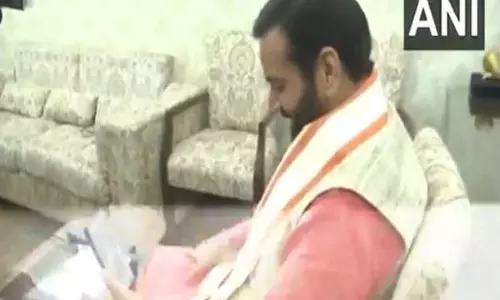 Haryana CM ने वीडियो कॉल पर एचबीएसई 12वीं के टॉपर्स को बधाई दी