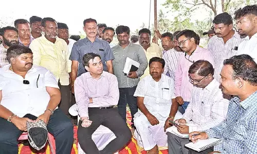 Collector ने तालाबों से गाद निकालने का आदेश दिया