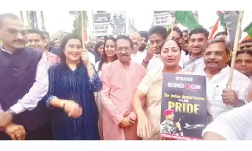मुख्यमंत्री और मंत्रियों ने Tiranga Yatra  में हिस्सा लिया